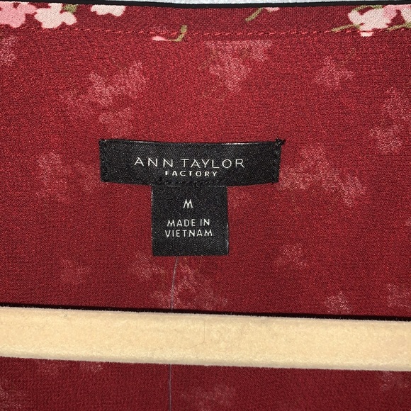 Blouse - Picture 2 of 9